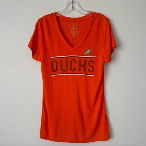 Ladie’s Anaheim Ducks Hockey Tee Shirt Orange Women’s Size Large LIKE NEW